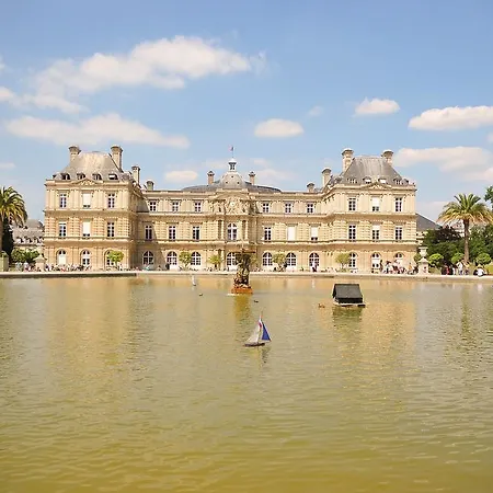 Short Luxembourg Apartamento París